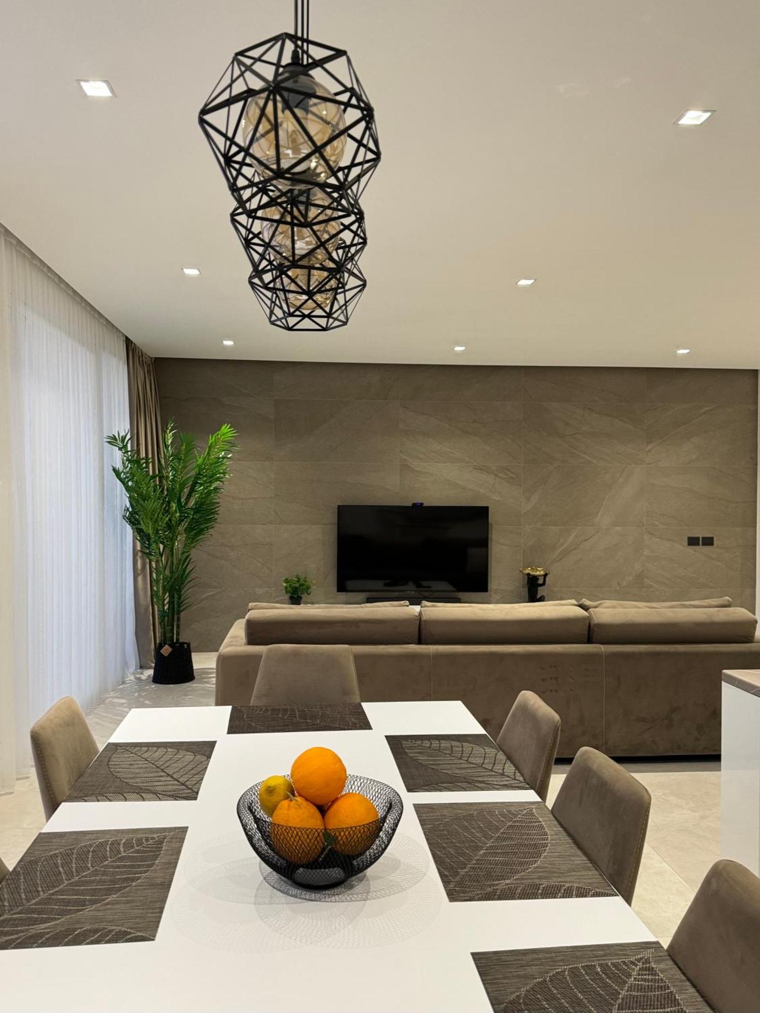 Appartement Sara House *